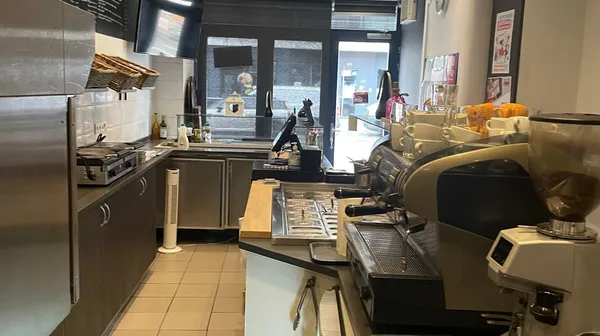 1756635025-toog croissy